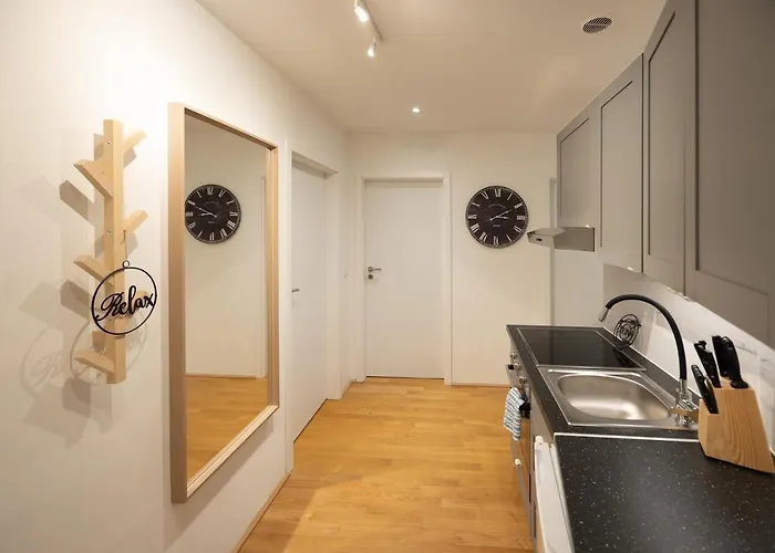 Rooftop Cozy Near Innerstadt With Ac Apartamento Viena